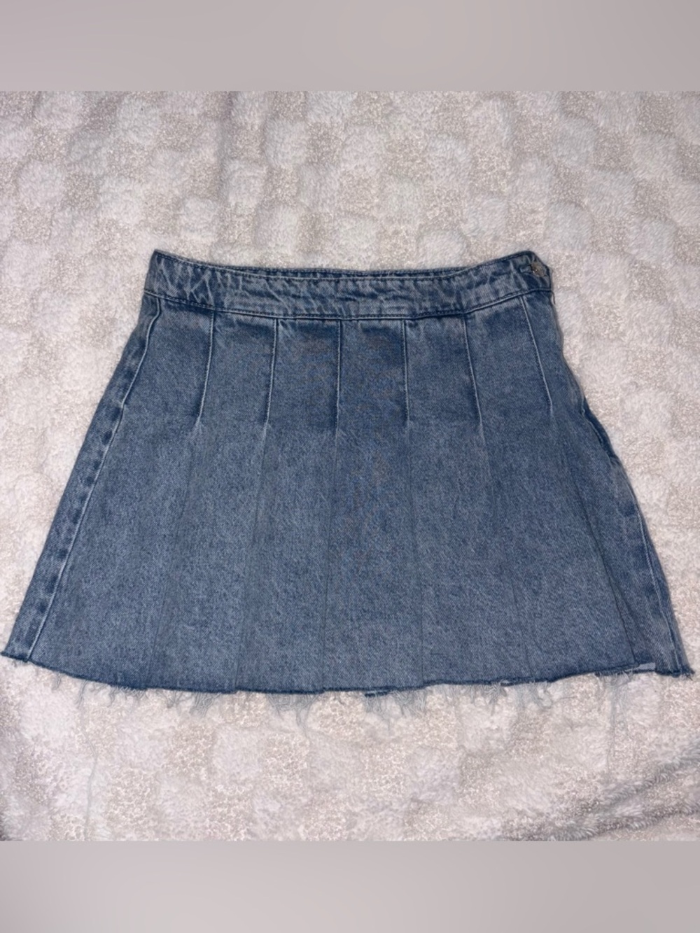 Zara Denim Pleated Mini Skirt in Light/Medium Blue • Size Small